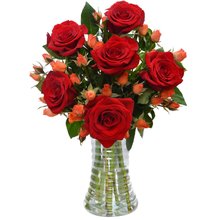 Elegantes Rosas Vermelhas e Laranja no Vaso