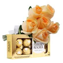 Buquê de 6 Rosas Champanhe e Ferrero