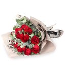 Buquê de Rosas Vermelhas - Amor no Jornal