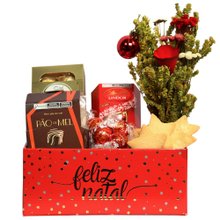 Cesta Feliz Natal com Buquê de Flor Seca e Guloseimas
