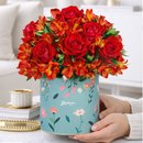 Arranjo Harmonia de Rosas e Astromélias Vermelhas