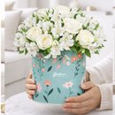 Arranjo Harmonia de Rosas e Astromélias Brancas