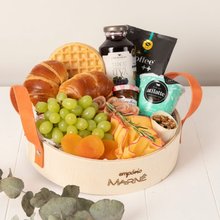 Cesta de Café da Manhã Frutas e Frios