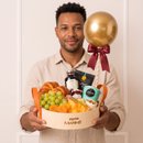 Cesta de Café da Manhã Frutas e Frios com Balão