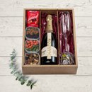 Cesta Romântica Premium com Chandon, Taça e Chocolates