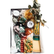 Cesta de Queijos e Vinho Especial 