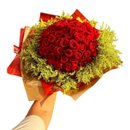 Mega Buquê Luxuoso com 100 Rosas Vermelhas 