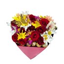 Coração de Luxo Floral com Mix de Flores e Chocolate