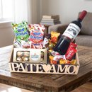 Cesta Presente Pai T e Amo com Vinho Snacks Chocolates