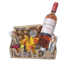 Cesta de Chocolates e Vinho para a Mãe