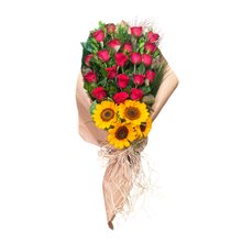 Ramalhete Rosas e Girassóis