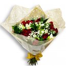  Rosas e Astromelias