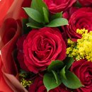 Buquê Médio com 12 rosas Vermelhas