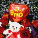 Buque amor com rosas importadas