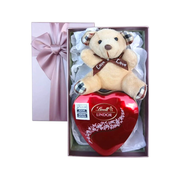 Caixa com Chaveiro Pelúcia e Lindt