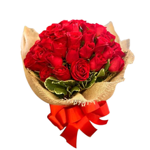 Buquê com 48 Rosas Vermelhas