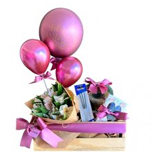 Cesta de Aniversário Delicada