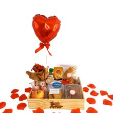 Cesta de Café da Manhã Pequena com Balão de Coração