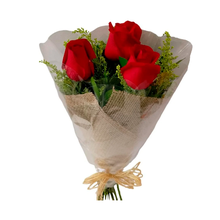 Encanto Buquê Com 3 Rosas Vermelhas