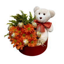 Pelúcia com Flores e Chocolate