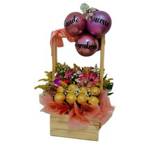 Caixote de Flores e Chocolate