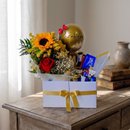 Box Parabéns com Flores e Chocolate