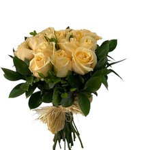 Buquê 12 Rosas Champanhe