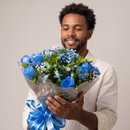 Surpreenda com Buquê de 08 Rosas Azul