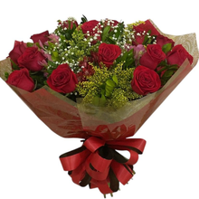 Surpreenda com Buquê de Rosas Vermelhas