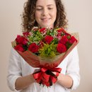 Surpreenda com Buquê de Rosas Vermelhas