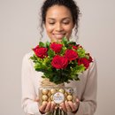 Buquê com 20 rosas vermelhas e murta