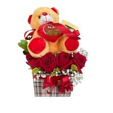 mimo especial de rosas e urso
