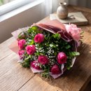 Surpreenda com Buquê com 08 Rosas Cor de Rosa