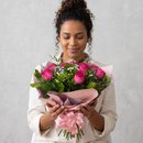 Surpreenda com Buquê com 08 Rosas Cor de Rosa