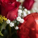 Combo Amor com Rosas e Ferrero Rocher com Balão