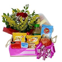 Cesta Pequena Pães Frios Frutas e Rosas