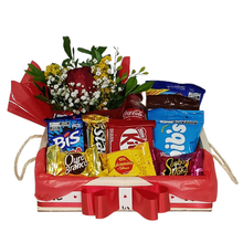 Cesta de Chocolates com Flores Pequena