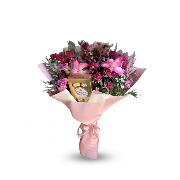 Buquê 4 Rosas 'Pink' & Ferrero Rocher 8un