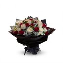 Buquê Amor 12 Rosas Vermelhas & 12 Brancas