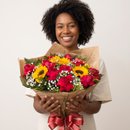 Buquê 7 Rosas Vermelhas & 5 Girassóis
