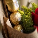Doce Paixão: Rosa Vermelha & Ferrero Rocher 3un