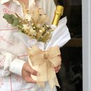 Espumante Moscato Dolce Italiano com Arranjo de Flores