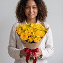 17 Rosas Amarelas com Tango
