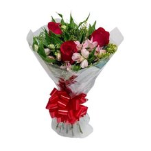 Buque Encanto Natural 03 rosas 