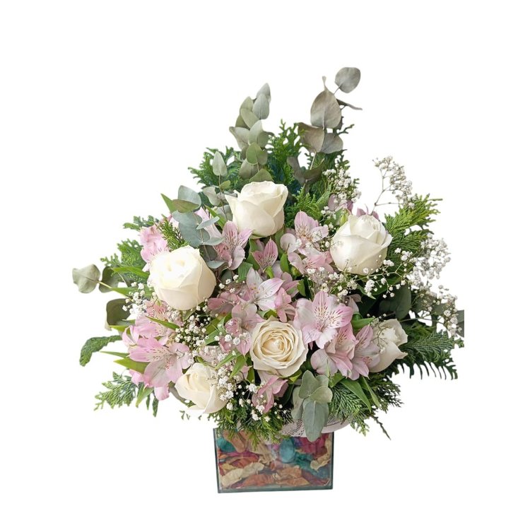 Arranjo Rosa Branca e Astromelias