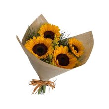 Arranjo com 4 Girassóis no Kraft 