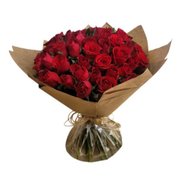 Buquê 50 Rosas Vermelhas Nacionais