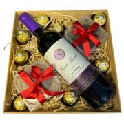 Cesta de Presente de Vinho e Chocolate