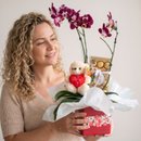 Orquídea com Ferrero Rocher e Ursinho de Pelúcia