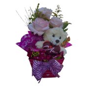 Arranjo de Rosas com Pelúcia e Bombons